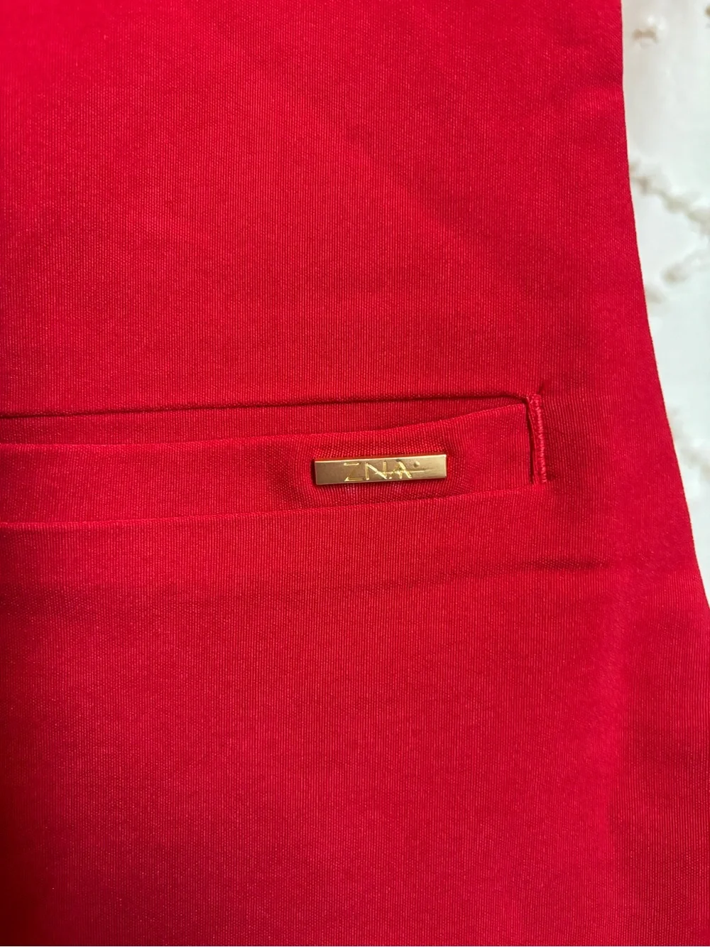 NWT ZNA Uniforms Red Asymmetrical Neck Stretch Scrub Top Women’s Size 10 - Picture 3 of 10
